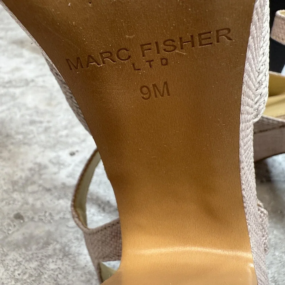 Marc Fisher LTD Sandals Womens Size‎ 9 Light Pink Starla Platform Heel MLSTARLA